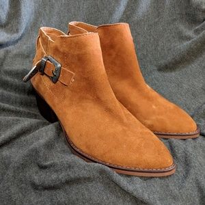 NWOT Cognac Steve Madden Booties